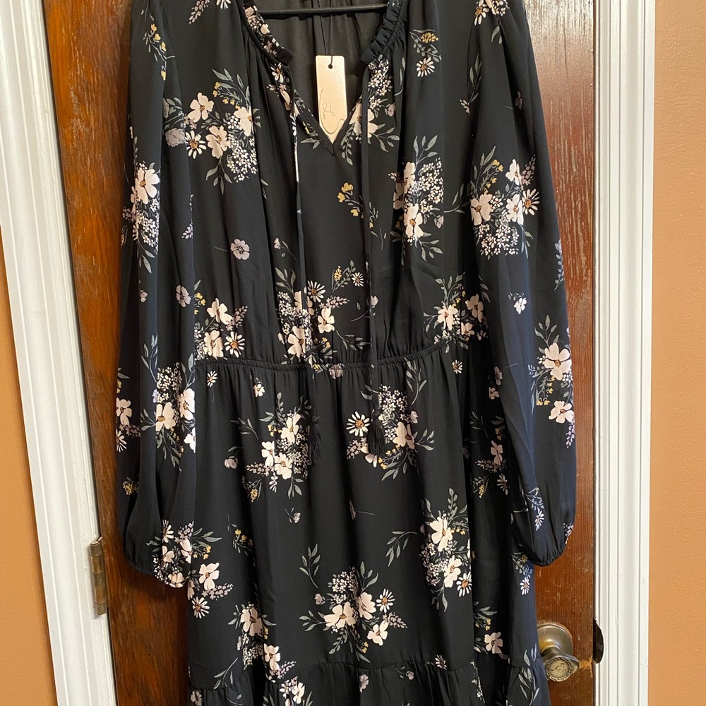 Black Floral Long Sleeve Tiered Dress (StitchFix)